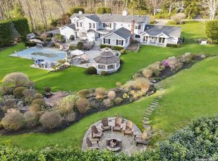 9 Lewis Ln, Locust Valley, NY 11560