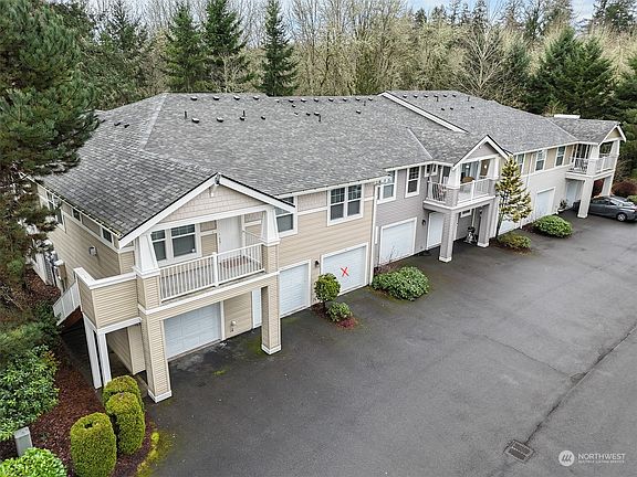 3rd image of 1637 Kennedy Place #D-1