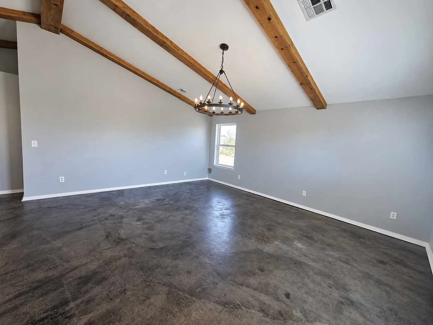 3 bed, 1522 sqft, $1,775 — Photo 2