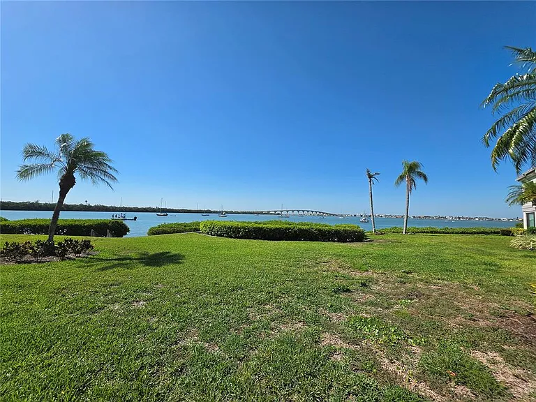 6295 Bahia Del Mar Cir #111 — Photo 1