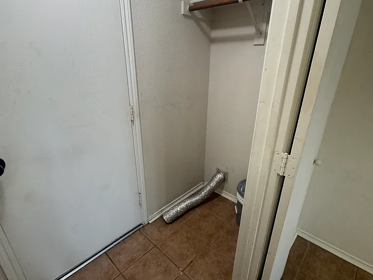 805 Sage Cir — Photo 24