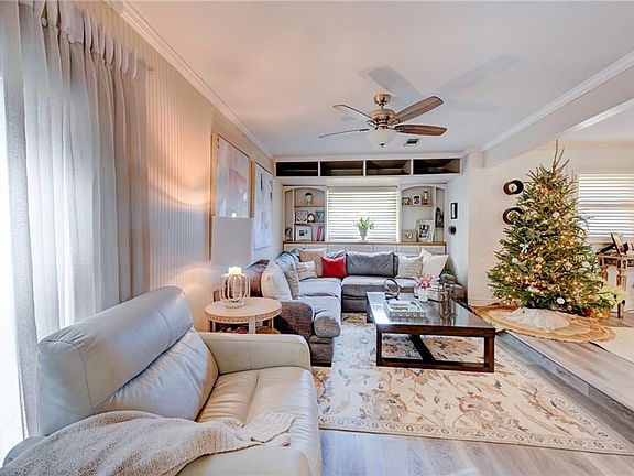 3rd image of 769 Huckleberry Ln