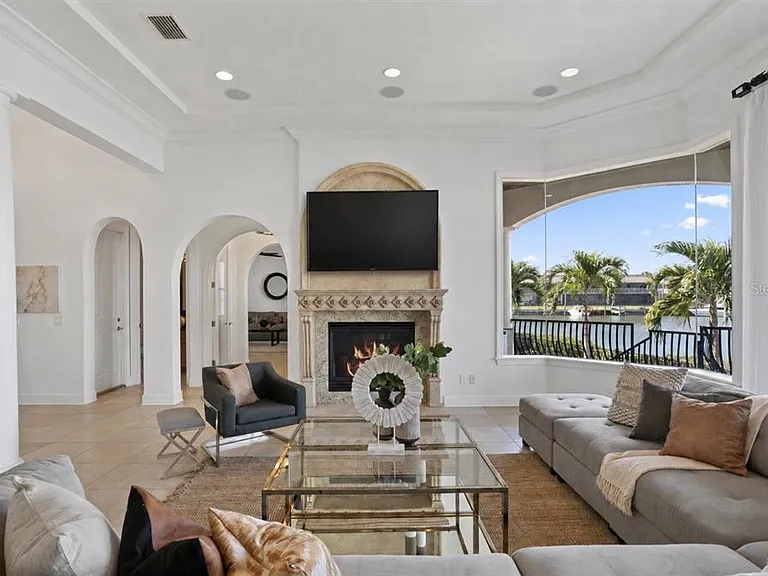 4130 Causeway Vista Dr — Photo 9