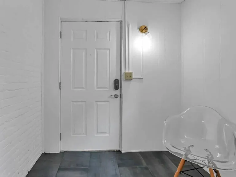82 Price Ave #B — Photo 36