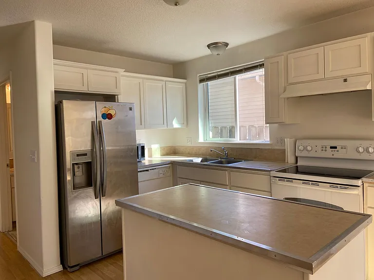 1227 NE 84th Ave — Photo 5