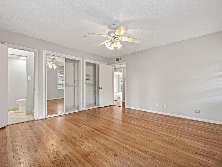 3731 Drake St — Photo 29