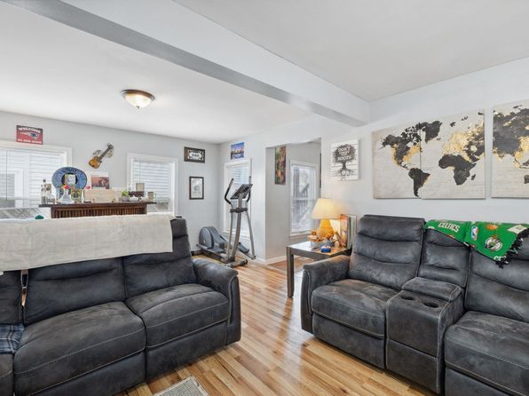 manchester-new-hampshire-95345048 picture