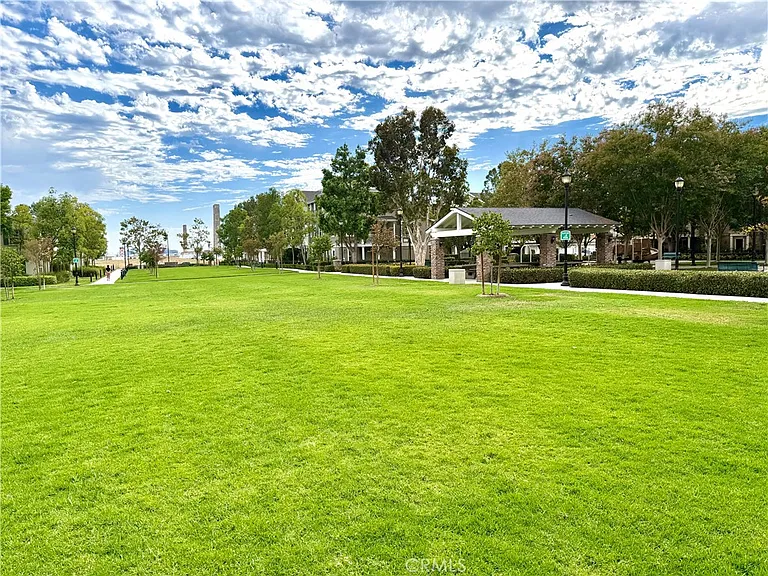 15205 Calverton Way — Photo 28
