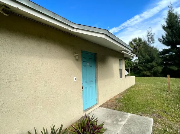 308 S 14th St #B, Fort Pierce, FL 34950