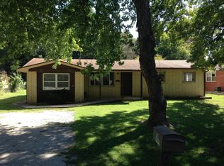 1140 S Gelven Ave, Springfield, MO 65804