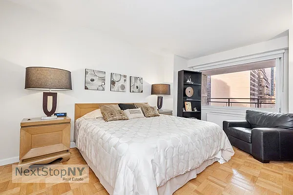 Sold by NextStopNY | media 5