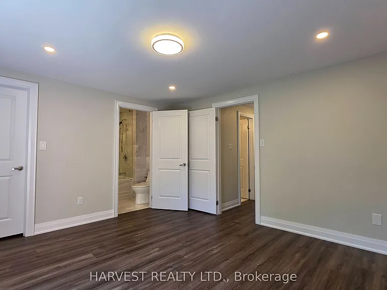 54 Paul Markway — Photo 10