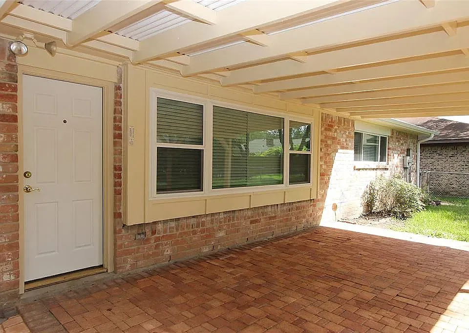 3 bed, 1611 sqft, $1,875 — Photo 3