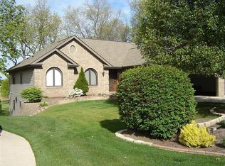 7030 Starling Dr, Schererville, IN 46375