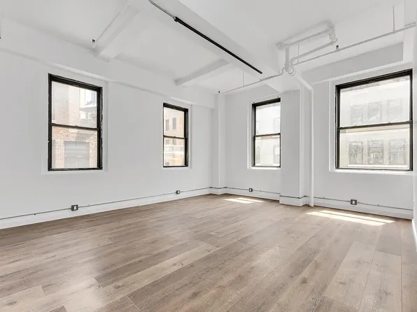 255 W 36th St, New York, NY