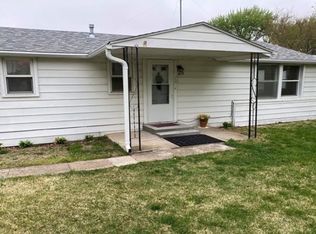 315 Wilson St, Carbondale, KS 66414