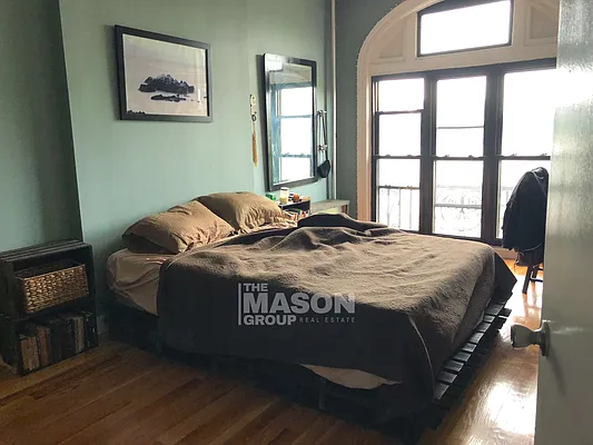 Rented by Mason Group LLC | media 24