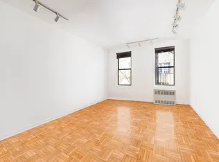 321 East 71st Street 5E image 1 of 5