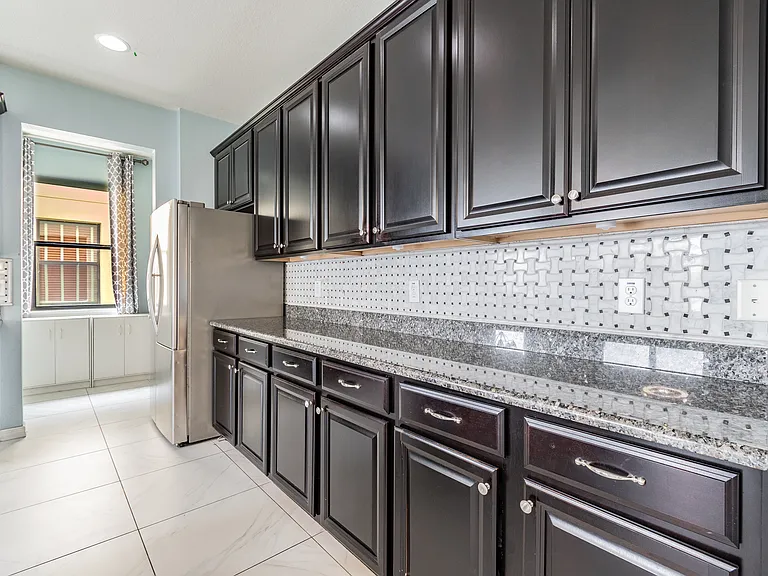 11027 Tahiti Isle Ln — Photo 55