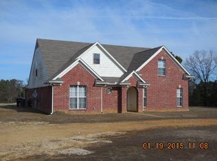 34 Old Memphis Oxford Rd, Senatobia, MS 38668