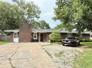 1816 Ross Ave, Springdale, AR 72762