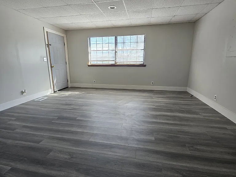 111 Owens Rd — Photo 6