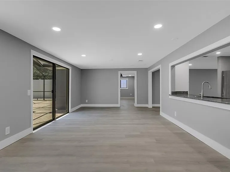 4645 Hunter Ridge Dr — Photo 35