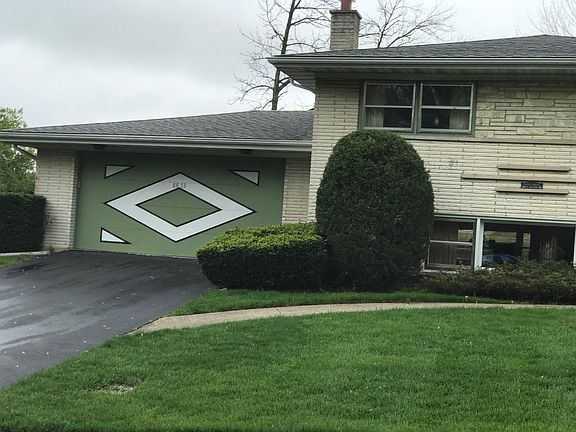 3rd image of 8853 Hillside Dr