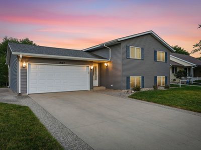 747 Louisiana St NW, Hutchinson, MN, 55350