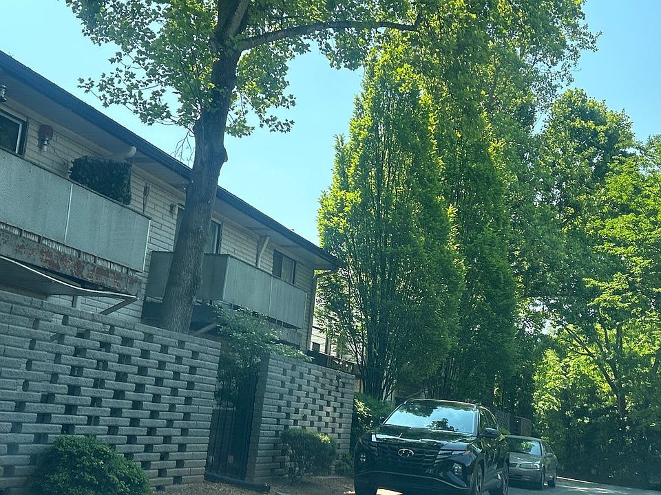 1st image of 3501 Roswell Rd NE APT 210