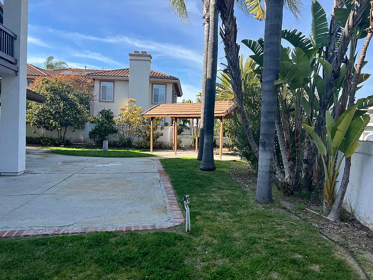 463 Acero Pl — Photo 18