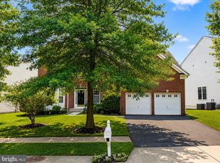 17481 Tedler Cir, Round Hill, VA 20141