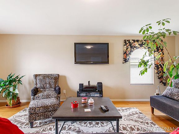 5th image of 1648 Crescent Pointe Dr SE