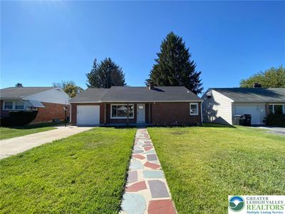 1247 Birchwood Dr, Bethlehem, PA, 18017