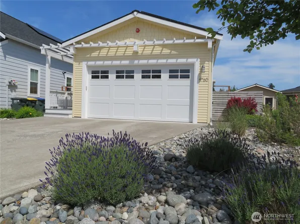 4760 Spring Brook Street, Bellingham, WA 98226