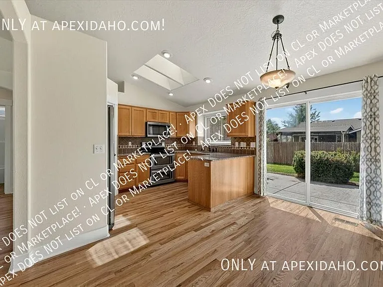 5329 N Forbes Ave — Photo 9