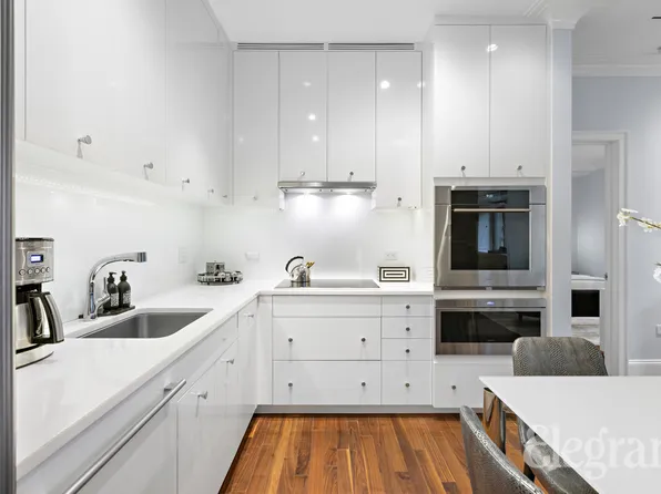 465 Park Avenue image 4 of 14