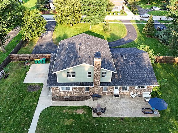 4th image of 530 1st St