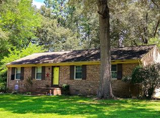 19333 Eanes Rd, South Chesterfield, VA 23803