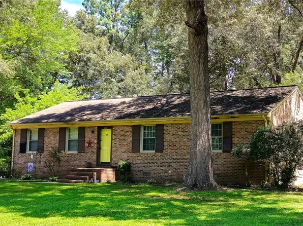 19333 Eanes Rd, South Chesterfield, VA 23803