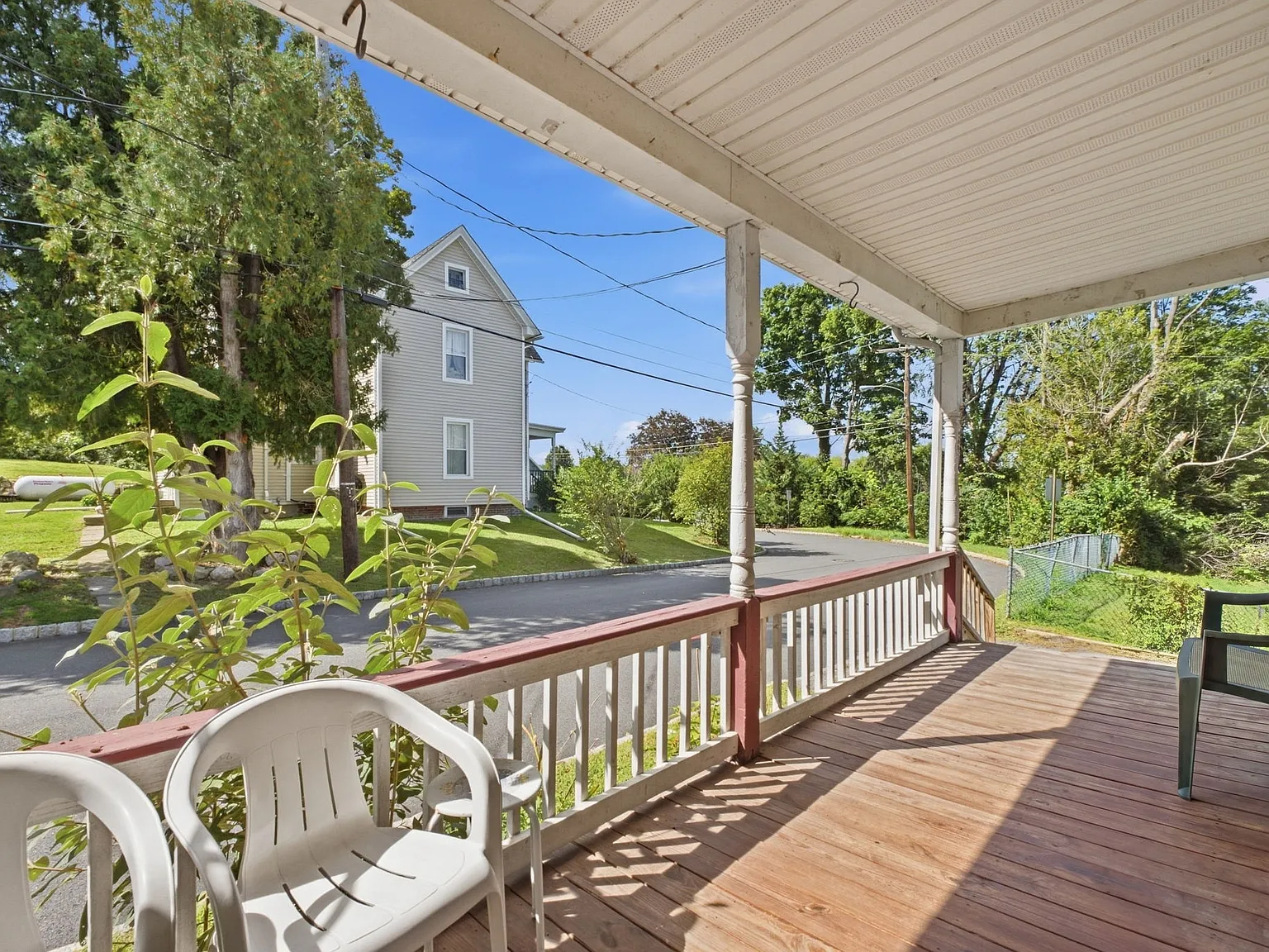 3 bed, 1500 sqft, $2,500 — Photo 2