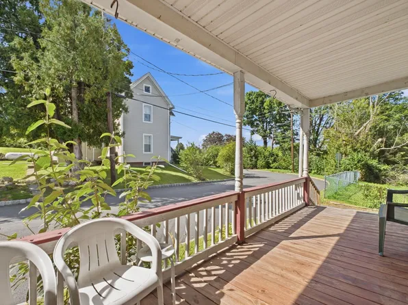 43 Linwood Ave, Hamburg, NJ 07419