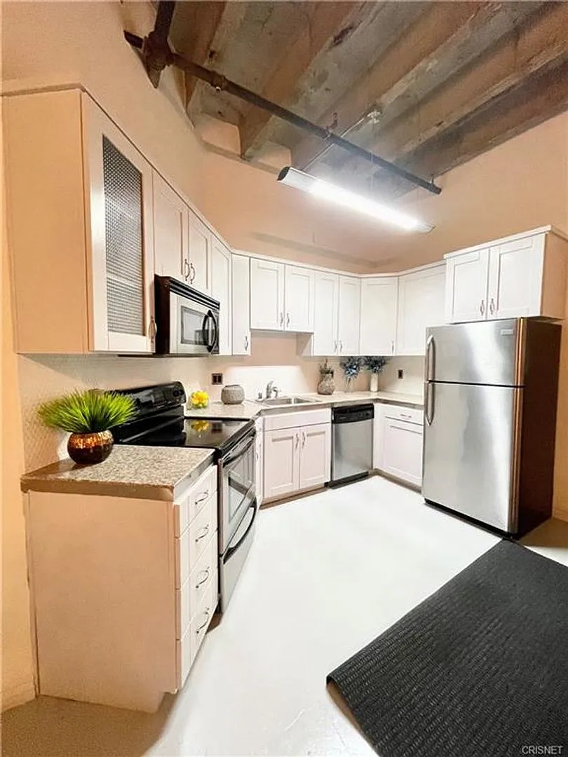 SB Grand — Photo 1