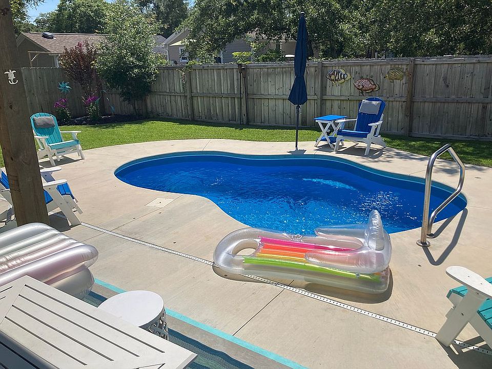 Pool, Backyard