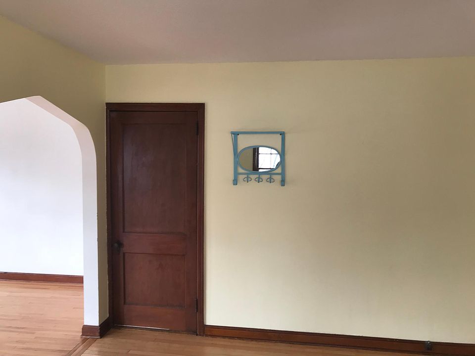 dining room to staircase door