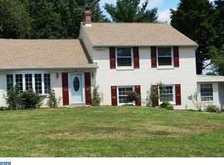 231 Canterbury Dr, Wallingford, PA 19086