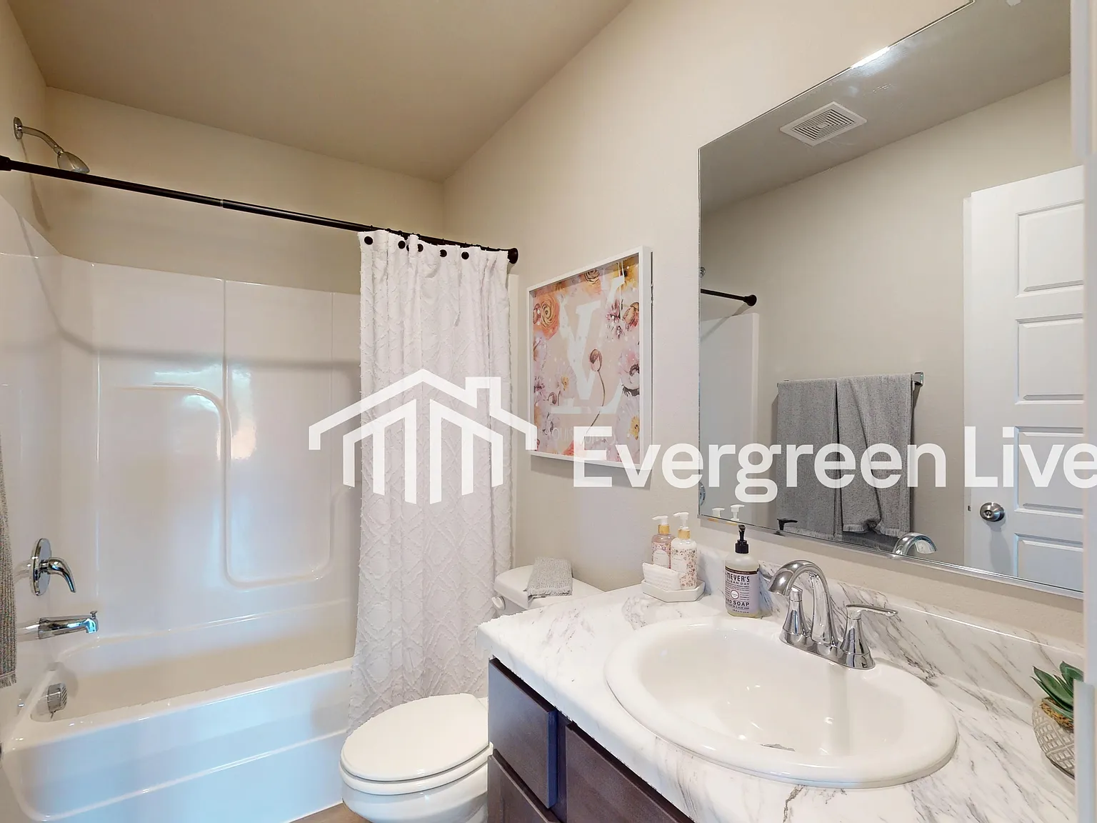 3 bed, 2.0 bath, 1248 sqft, $1,410 — Photo 3