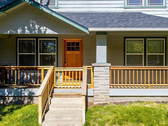 2nd image of 21328 Oakview Dr