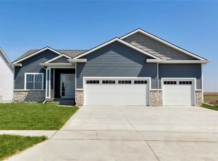 2912 NW 25th St, Ankeny, IA 50023