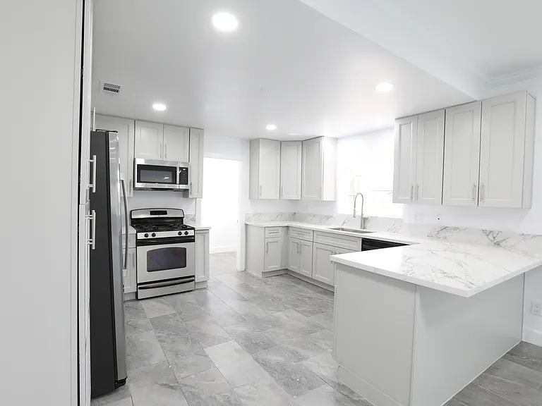 116 N Heliotrope Ave — Photo 8